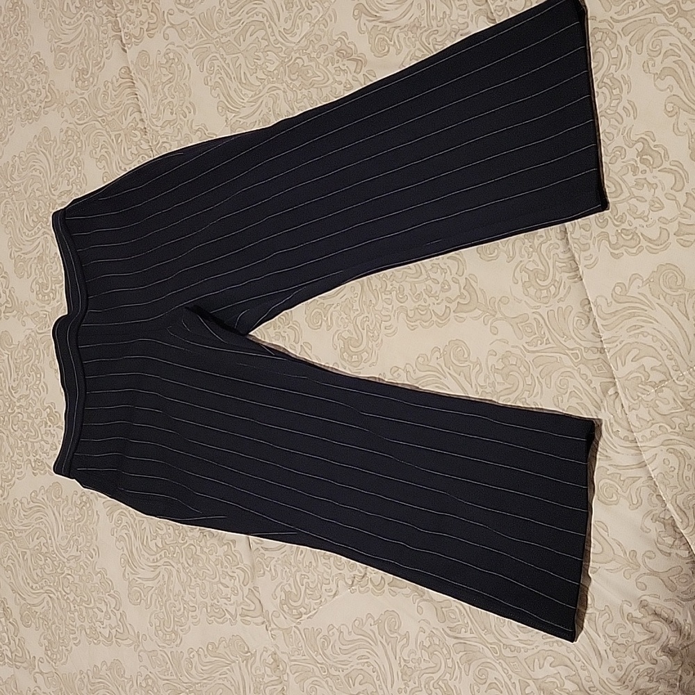 JONES NY Ponte knit striped crop pants